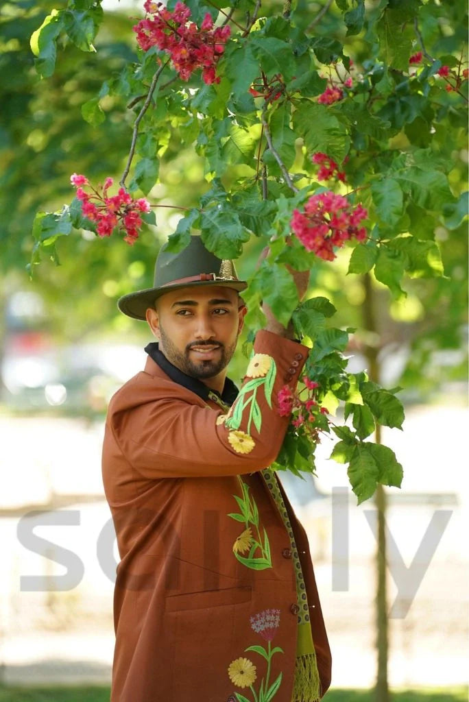 Men Floral & Butterflies Designer Embroidery Suit Stylish Rust Two Piece Suit Country Western Suit Groom Suit Wedding Cocktail Party Attire